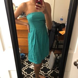 Green strapless dress